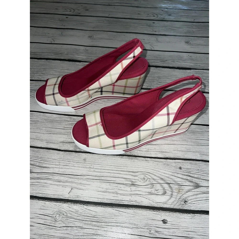 Coach Syndney White w Multicolor Stripes Hot Pink Trim w Wedge Sand Womens 9